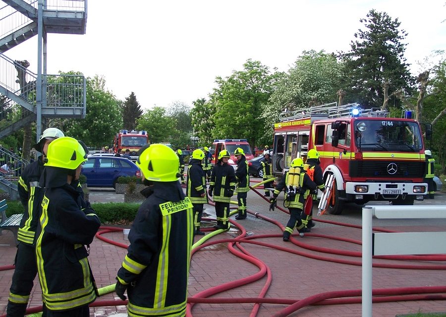 Alarmübung in Kummerfeld: Feuer im Altenheim