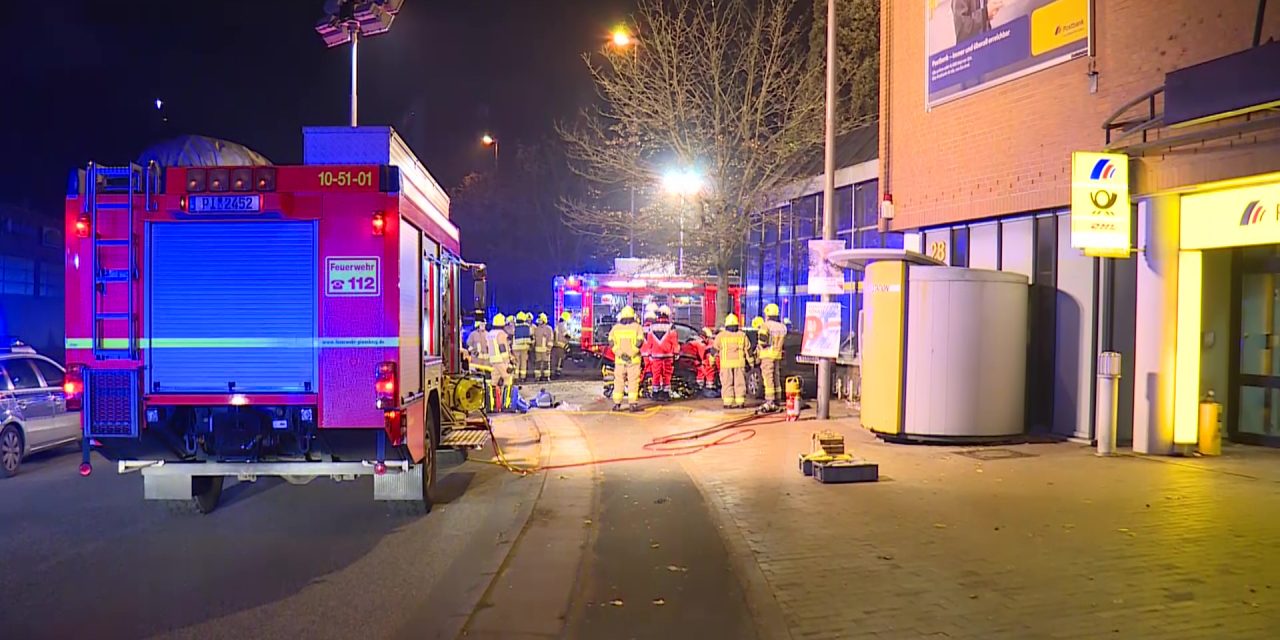 Verkehrsunfall mit eingeklemmten Personen
