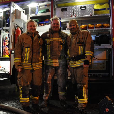 Drei unserer zufriedenen Atemschutzgeräteträger/in nach ihrem Einsatz. Bild: KFV Pinneberg
