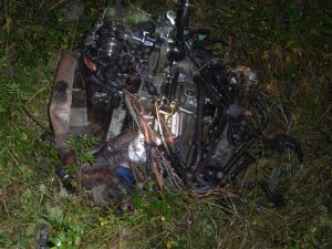 Der Motorblock auf der anderen Straßenseite