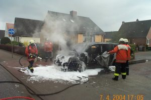 Der Wagen hatte nach dem Feuer nur noch Schrottwert