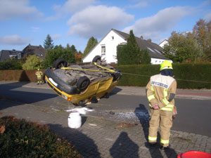 Aufrichten unter Aufsicht der Wehrführung