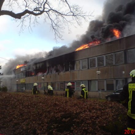 Die Brandentwicklung schreitet rasant voran