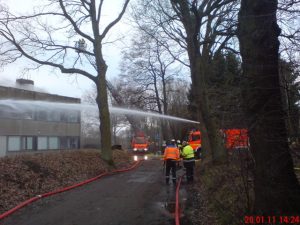 Kräfte der Freiwilligen Feuerwehr Pinneberg im Einsatz
