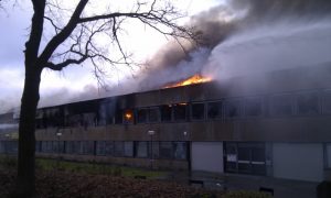 Feuer im Bürotrakt