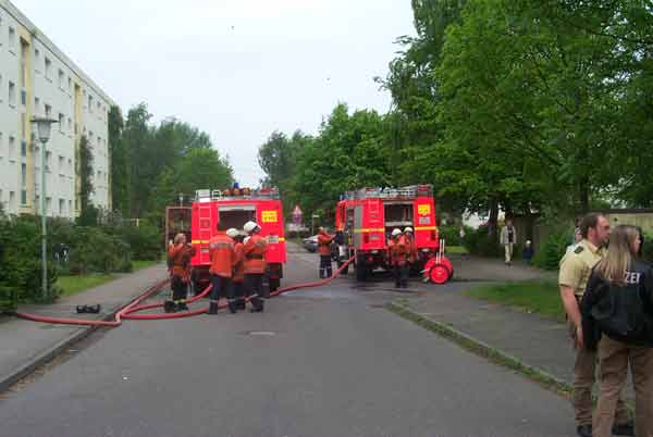 Die Reichenberger Strasse war während der Löscharbeiten gesperrt