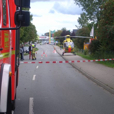 Glanzleistung des Piloten: Er hat den Rettungshubschrauber auf dem Gehweg "geparkt"