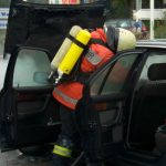 Nur mit aufgesetztem Atemschutzgerät konnte der Innenraum gelöscht werden