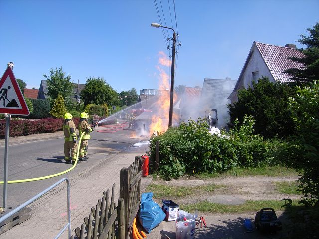 Brennt Gasleitung in Baugrube