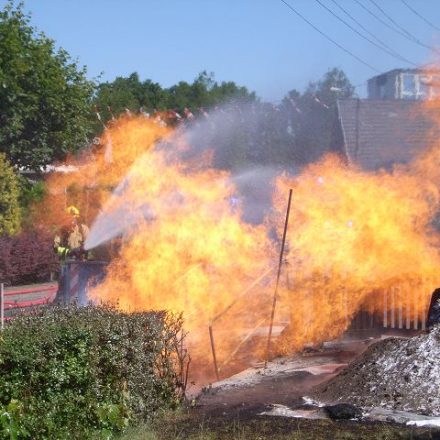 Flammenmeer mit großer Hitzeentwicklung