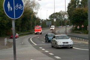 Die Verstärkung des TLF 24/50 ist auf der Anfahrt