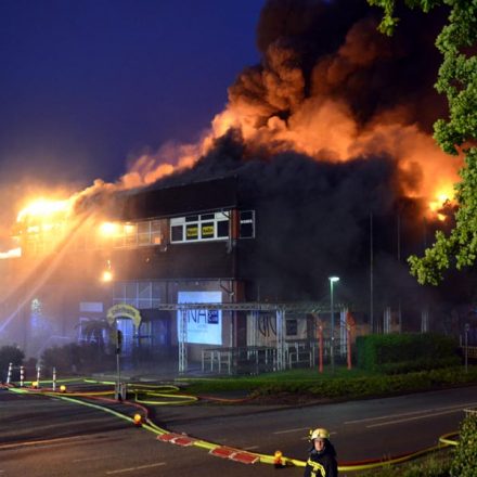 Beim Eintreffen der Pinneberger Kräfte stand der Dachstuhl im Vollbrand