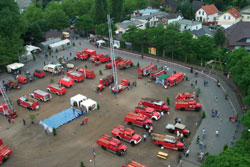 Oldtimerausstellung auf dem Pinneberger Marktplatz