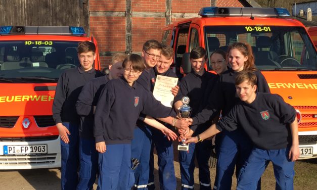 Jugendfeuerwehr erfolgreich beim Marsch in Reppenstedt