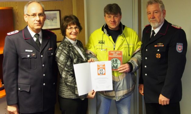 Neuer „Partner der Feuerwehr“ – Auto-Rundumservice Pinneberg