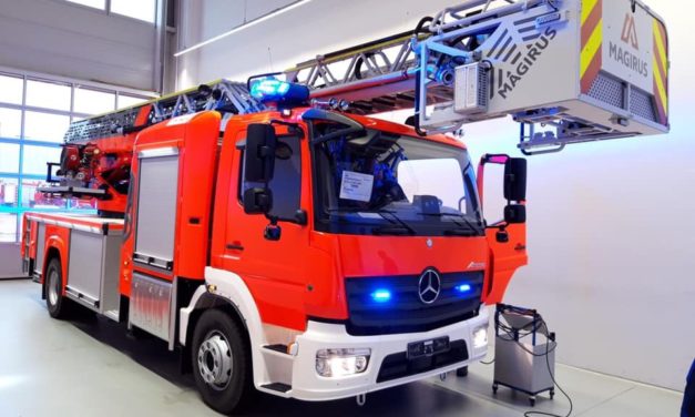Neue Drehleiter im Anmarsch