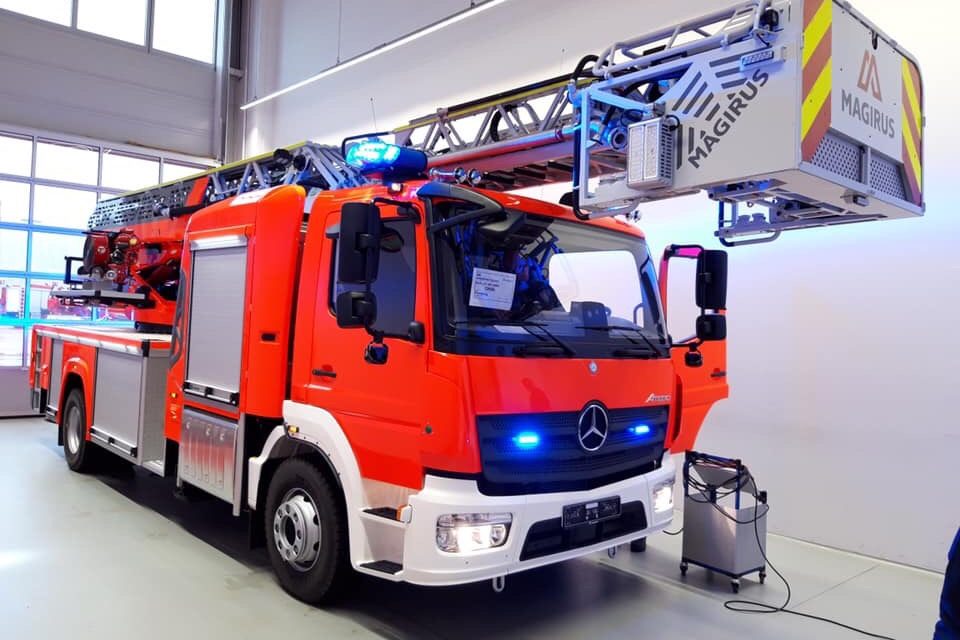 Neue Drehleiter im Anmarsch