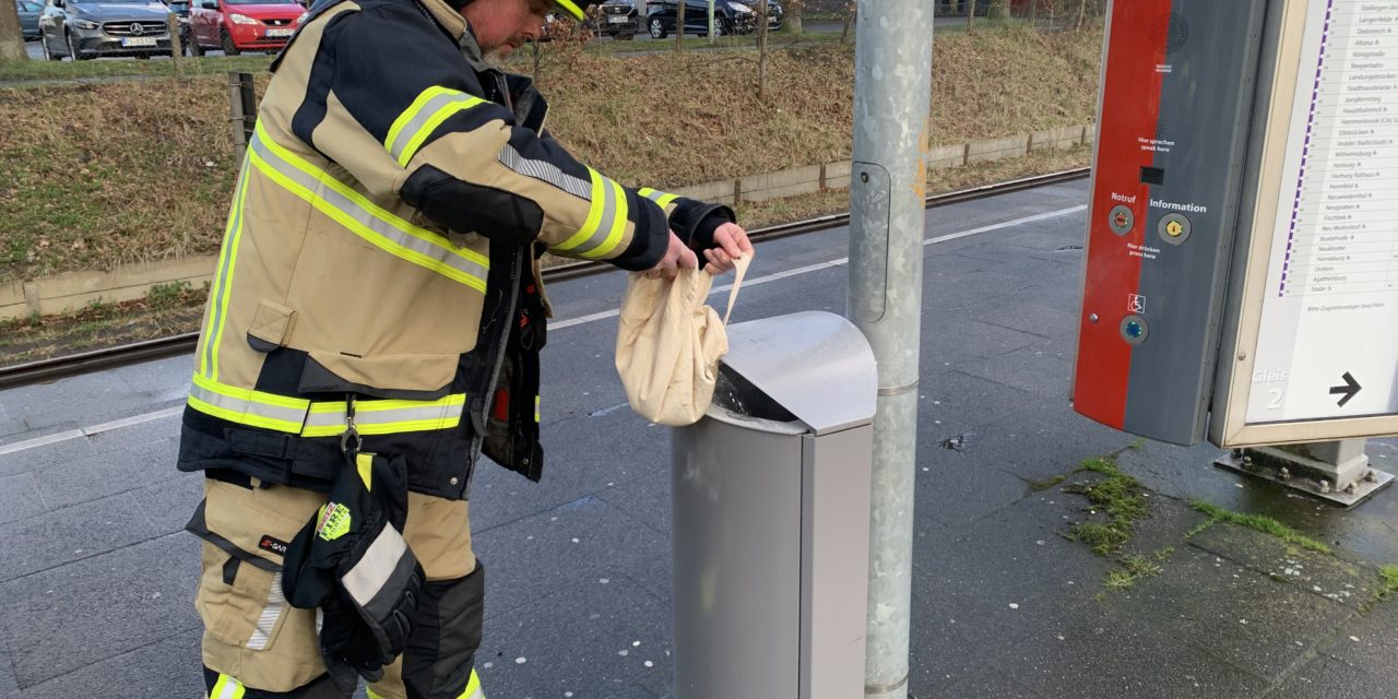 Brennt Mülleimer