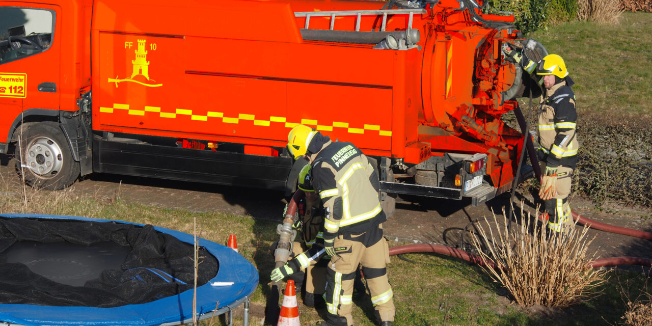 Gerätewagen-Lenzeinsatz in Dienst gestellt