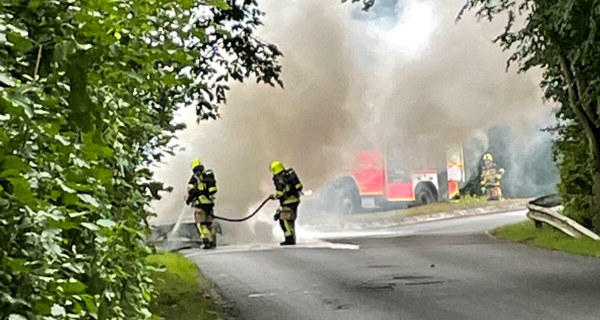 PKW in Vollbrand