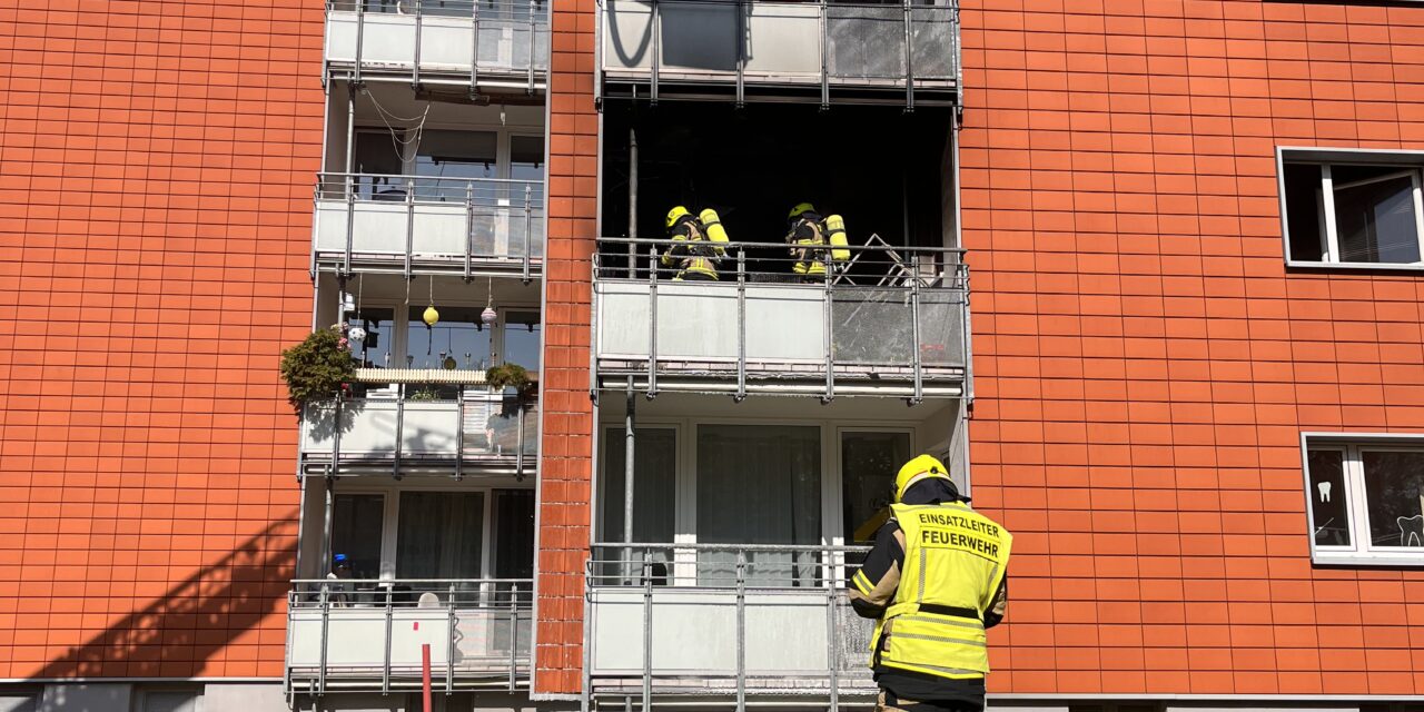 Feuer in Wohnung im ersten Obergeschoß