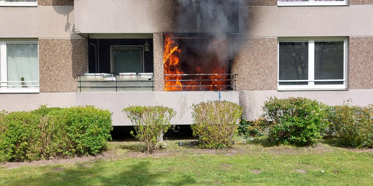 Wohnungsbrand – Feuer mit Menschenleben in Gefahr
