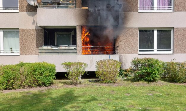 Wohnungsbrand – Feuer mit Menschenleben in Gefahr