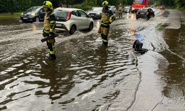 Straße unter Wasser