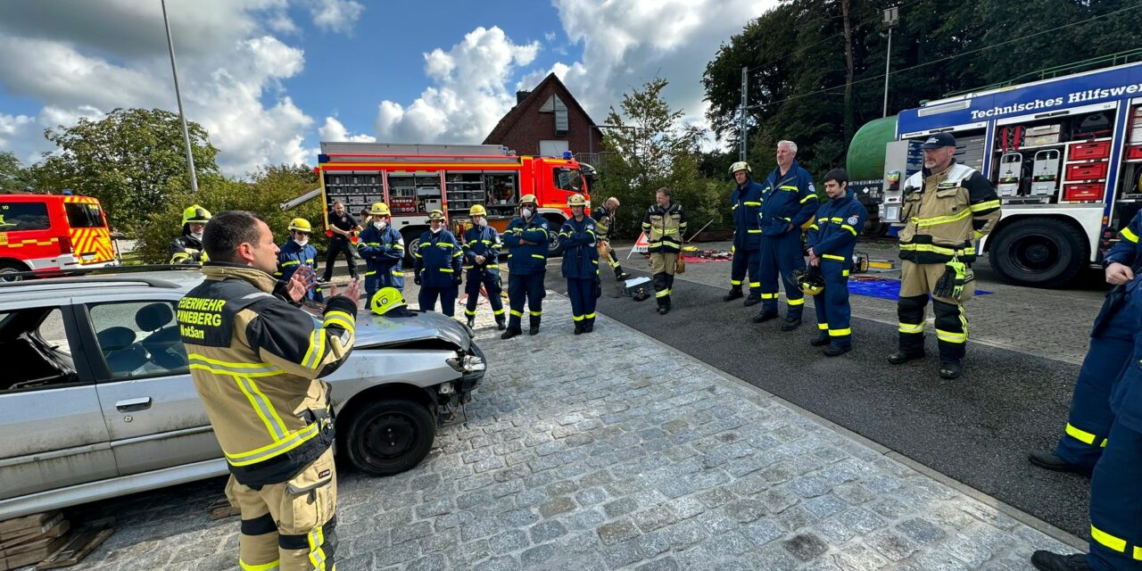 FeuerWerk – Gemeinsame Ausbildung mit dem THW