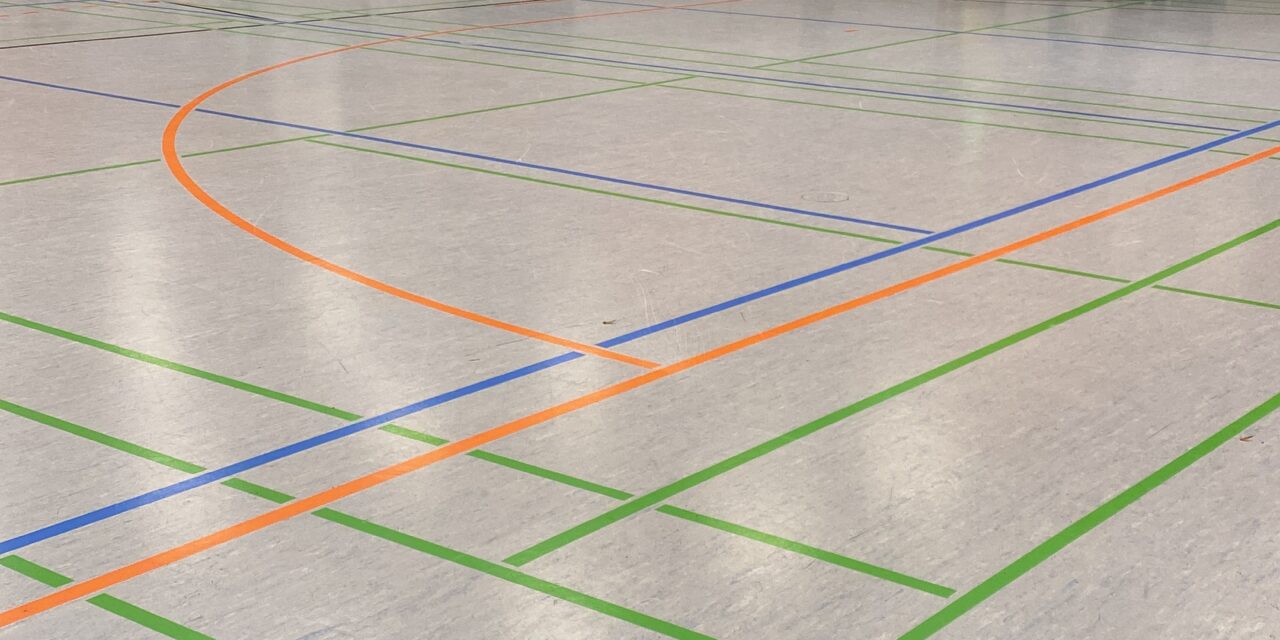 Wassereinbruch in Turnhalle