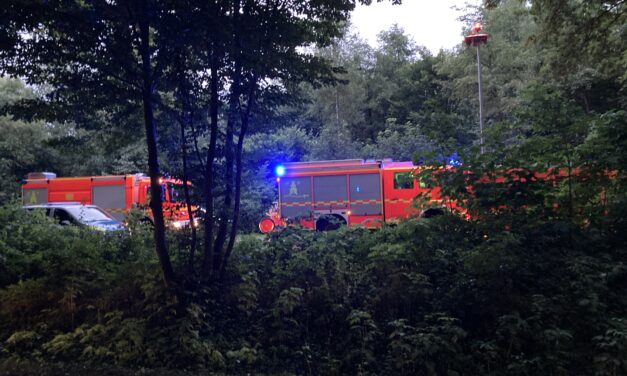 Rauchentwicklung aus Gebäude