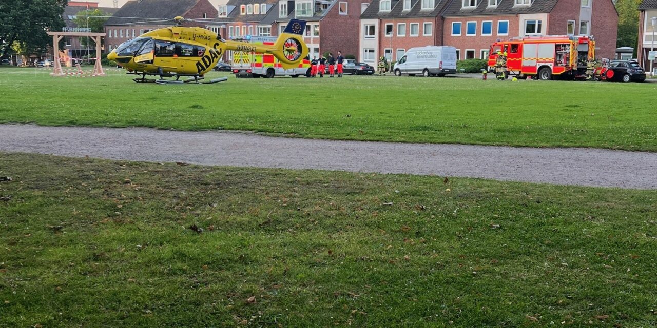 Absicherung Einsatz des Rettungshubschraubers Christoph Hansa