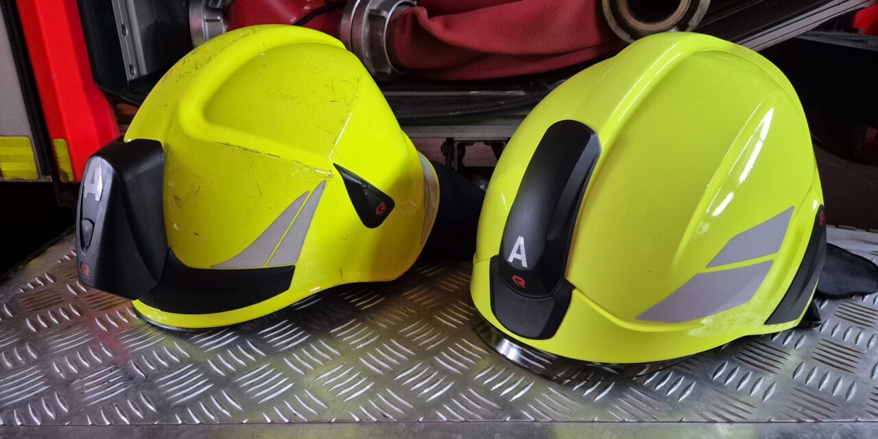 Kaum Volljährig und schon ausgemustert! – Neue Helme für unsere Einsatzkräfte