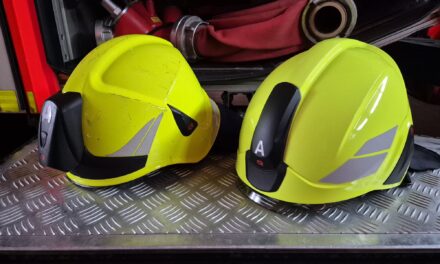 Kaum Volljährig und schon ausgemustert! – Neue Helme für unsere Einsatzkräfte