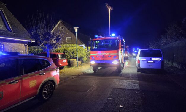 Rauchentwicklung aus Reihenhaus